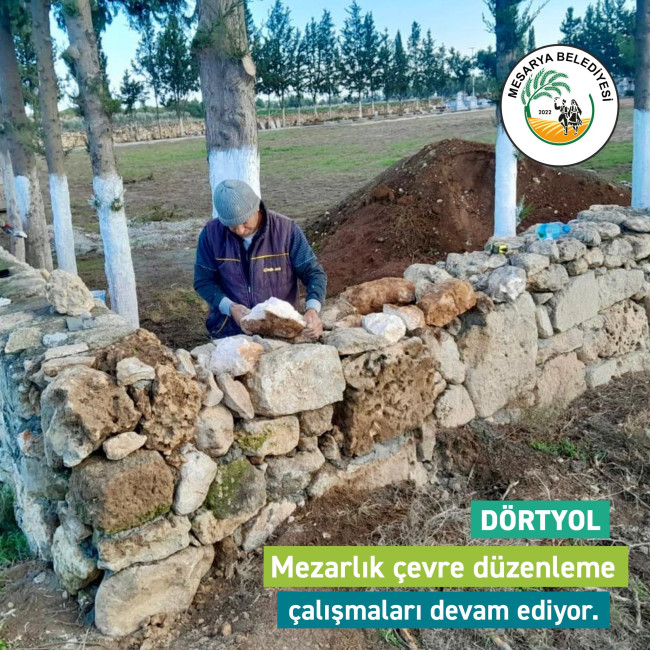 DÖRTYOL MEZARLIK ÇEVRE DÜZENLEME ÇALIŞMALARI DEVAM EDİYOR.